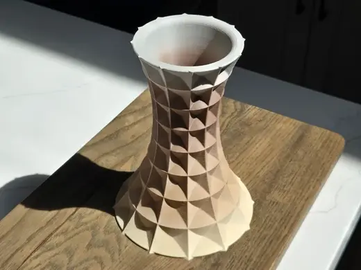 Fusion Sweep Vase