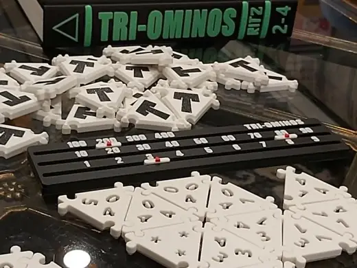 TRI-OMINOS Bookcase Edition