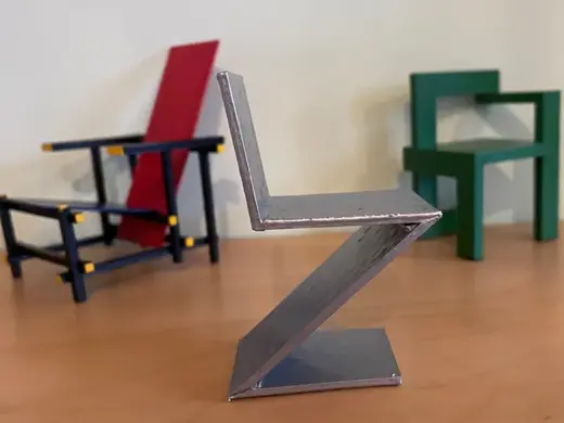 Zig-Zag Chair Rietveld 1932 - Dutch design