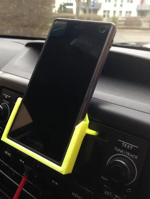 Car phone holder for Fairphone 2