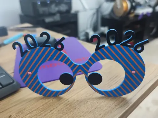 2026 glasses that make you look cross-eyed