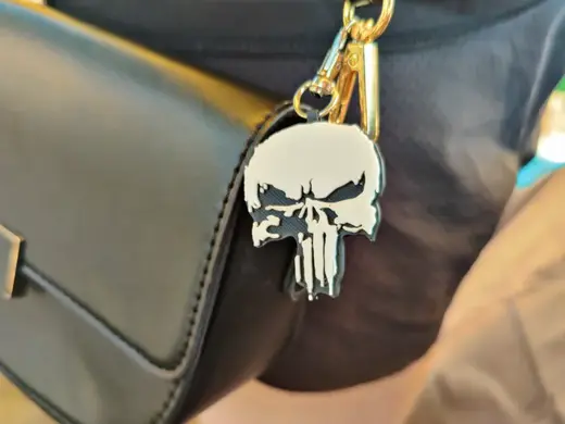 Punisher keychain no AMS