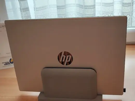 Porta laptop verticale regolabile da 15mm a 35mm