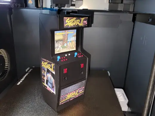 1/10 scale Arcade Cabinet with SF2 images