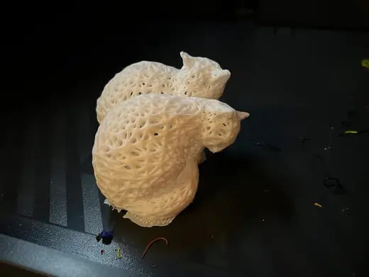 Cuddling Cats Voronoi Decoration