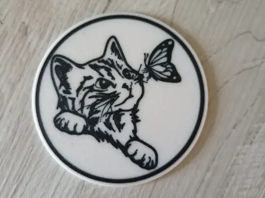 Dessous de verre chat et papillon