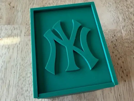 Sleeved Baseball Card Storage Box Yankees Lid