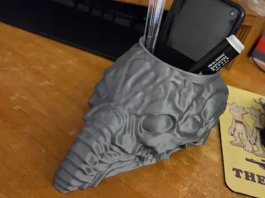 Alien Engineer desk organizer