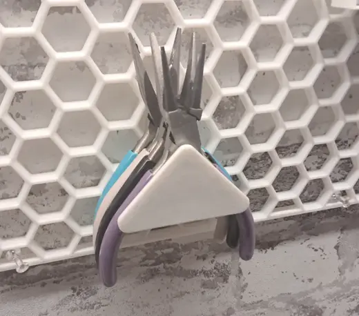 Pliers holder for HWS