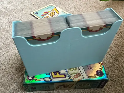 Flip 7 Insert - fits sleeved cards, no lid lift