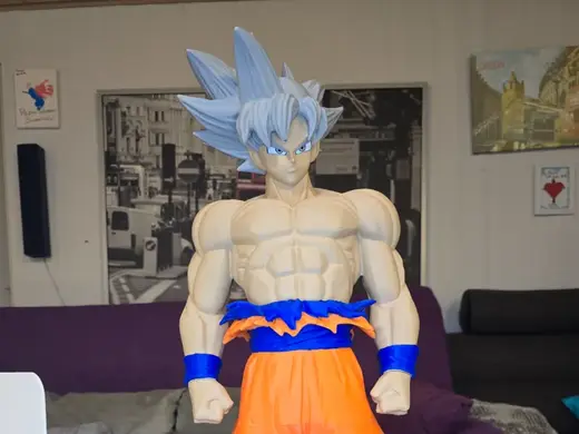 Son Goku Ultra Instinct 70 cm Vollfarbdruck