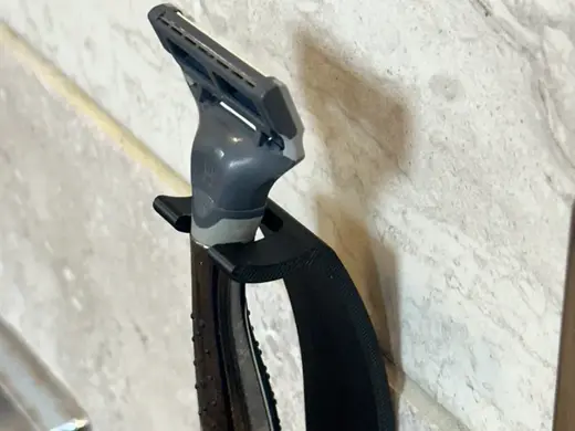 Razor holder - wall mount version