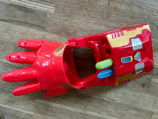 spare arrow Iron Man Repulsor Gloves