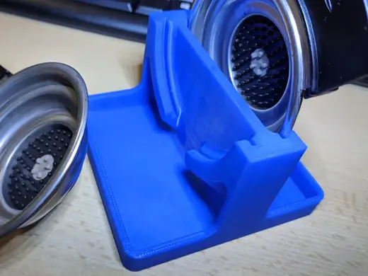 Senseo pad holder with anti drip tray