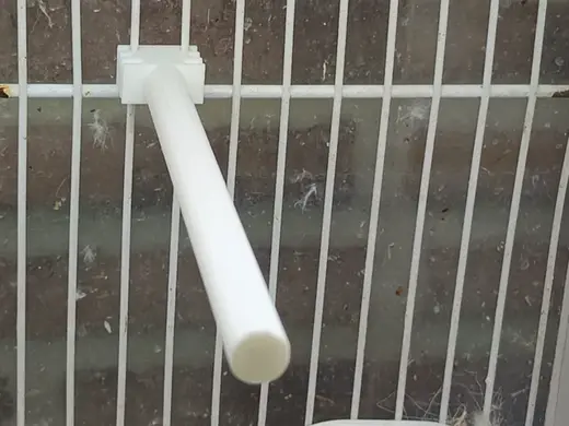 palo para pajaros interno