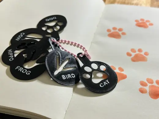 6 animals footprint paws template stencil keychain