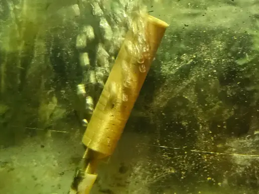 Air bubble maker for aquarium