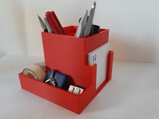 Portapenne e accessori con postit