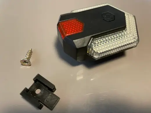 Clip for flash light for bike/scooter