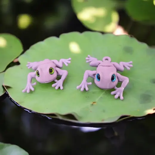 Poison Dart Frog - glass eye compatible