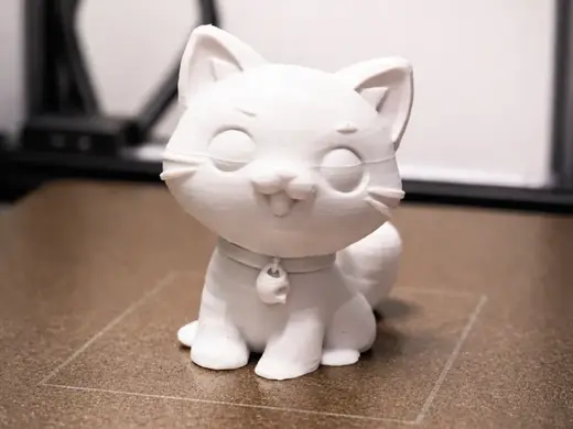 Cute Chibi Cat Figurine – Adorable Desk Companion