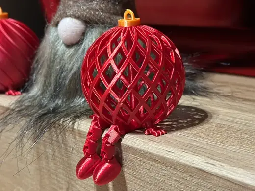 Articulated Christmas Ball v4