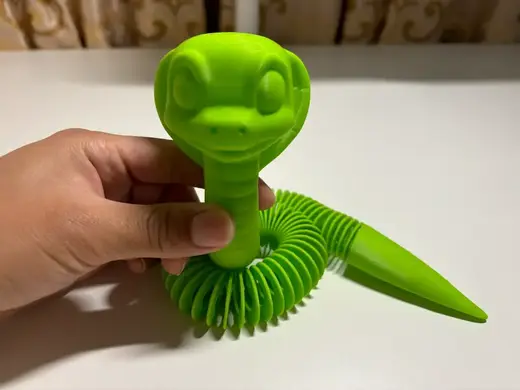 蛇年弹簧蛇