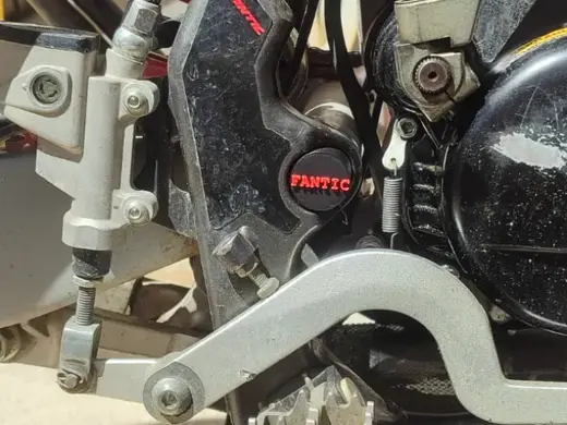 tappi per forcelone Fantic