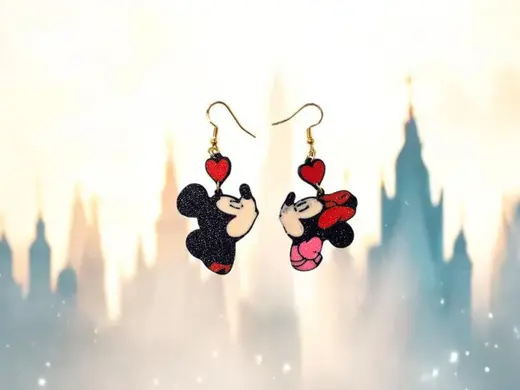 Mickey & Minnie Mouse in love earrings