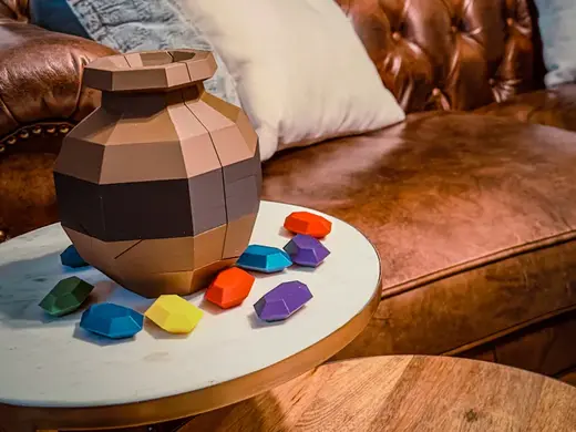 Breakable Zelda Pot With Rupee