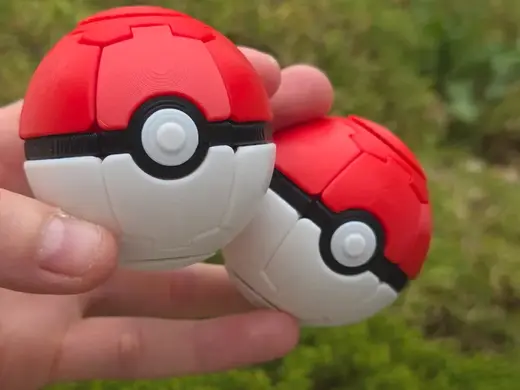 Spinning PokéPoppers Classic Pokéball