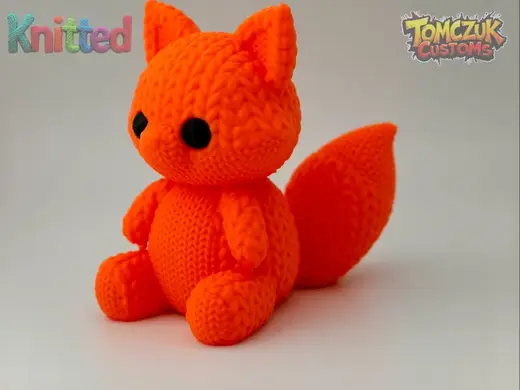 Knitted Fox – Clever and Cozy!