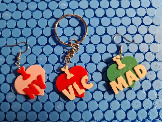 Customizable earrings & keyrings "I Love..."