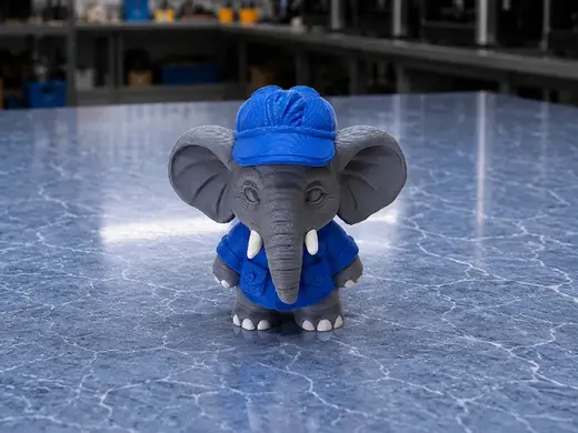 Kleiner Elefant mit Abenteuerkappe H2C, H2D, AMS