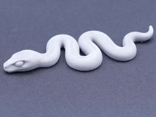 Display model of a slithering snake