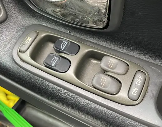 Volvo S70/V70 Power Window Switch Knob 2.0