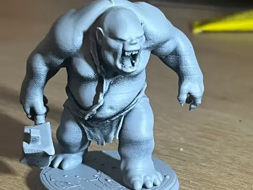 figurine miniature troll