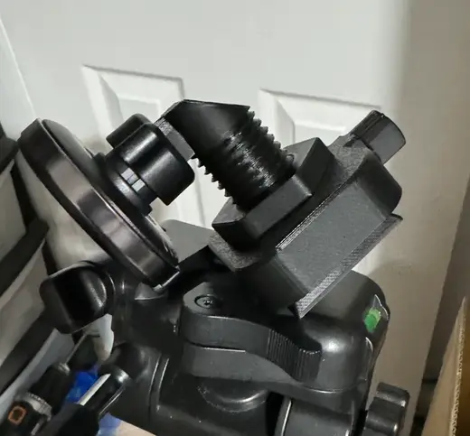 Magsafe phone tripod adaptor
