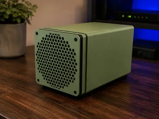 Compact 3-Bay NAS Enclosure (120 mm Fan)