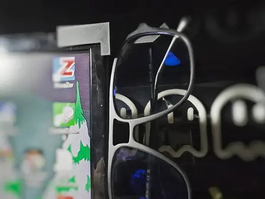 porta occhiali da monitor