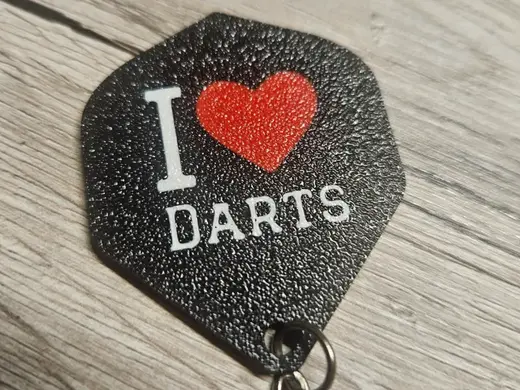 Dart Flight Keychain – I Love Darts Keyring