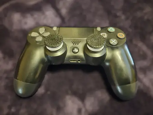 PS4 JOYSTICK EXTENDER W/ TEXTURED GRIP