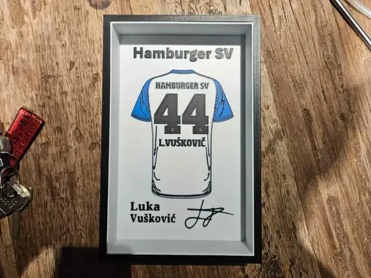 Hamburger SV Luka Vušković Jersey display