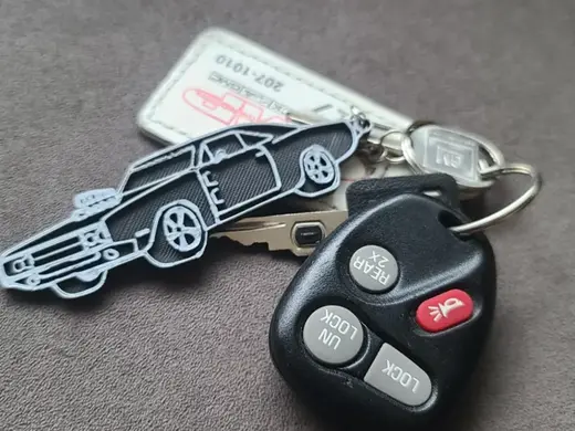 1970 dodge charger keychain perfect for car lovers