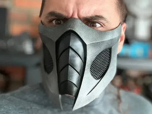 Smoke mask from Mortal Kombat 9