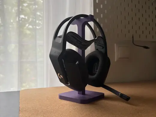 Minimalist Headphone Stand