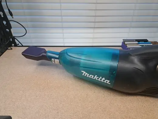 Makita Cordless Vac Small Nozzle