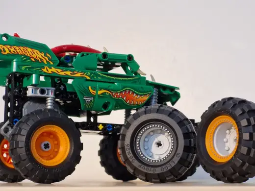 Realistic Wheels - Legò Monster Truck