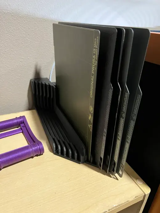 Wall or desk mountable build plate holder for Bambu plates