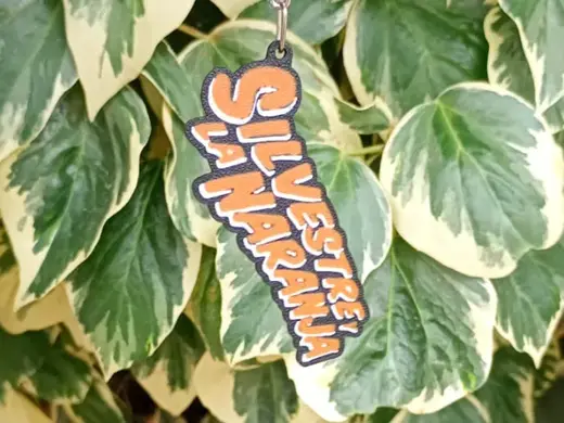 Llavero silvestre y la naranja
